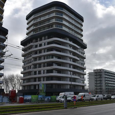 Lichtrijk 2-Slaapkamerappartement Met Zeezicht En Gratis Parking Oostende Bagian luar foto